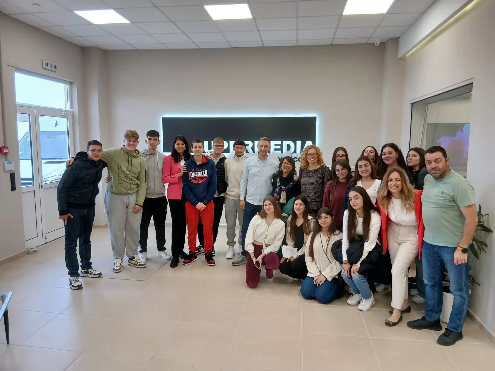 Το 2o ΓΕΛ Ηρακλείου στα στούντιο της Super Media!