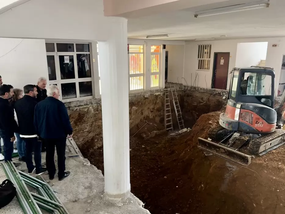 Αυτοψία στα έργα του Γυμνασίου Νέας Αλικαρνασσού από τον Αλ. Καλοκαιρινό