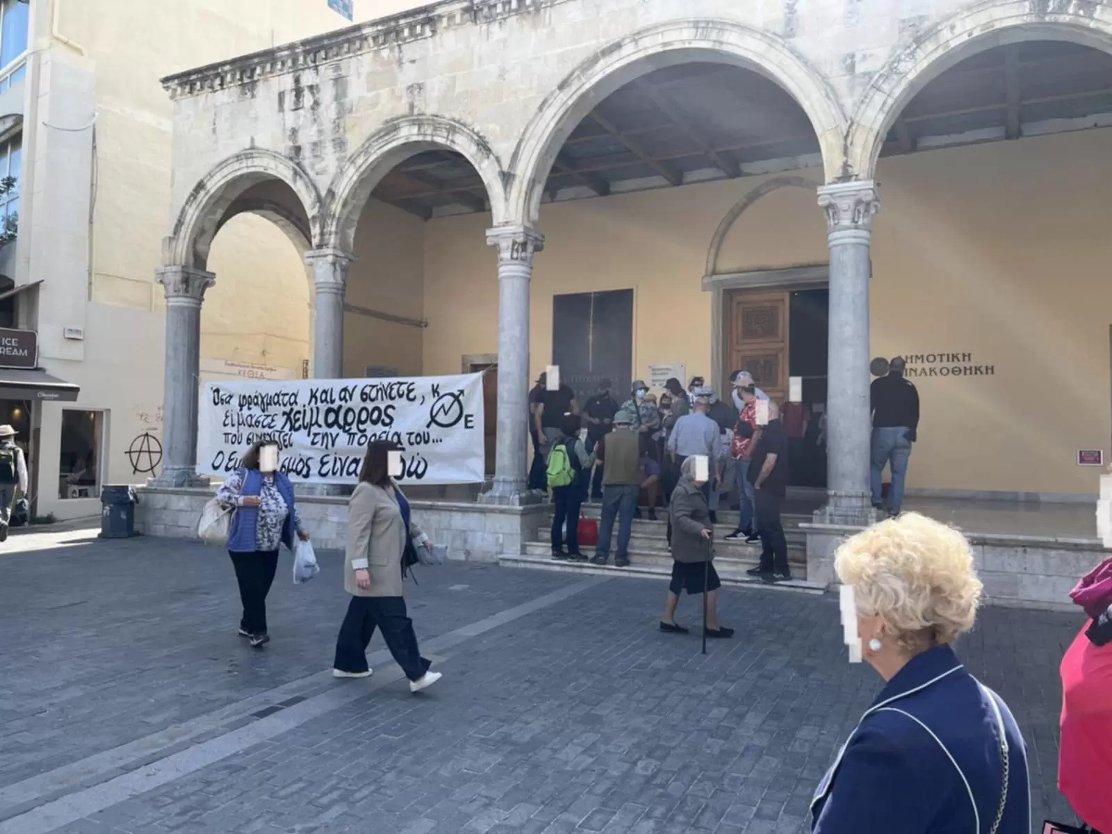 Έληξε η κατάληψη της Βασιλικής του Αγίου Μάρκου