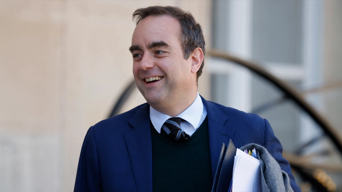 Στην Αθήνα σήμερα ο Γάλλος υπουργός Aμυνας για πυραύλους, φρεγάτες και συμπαραγωγή