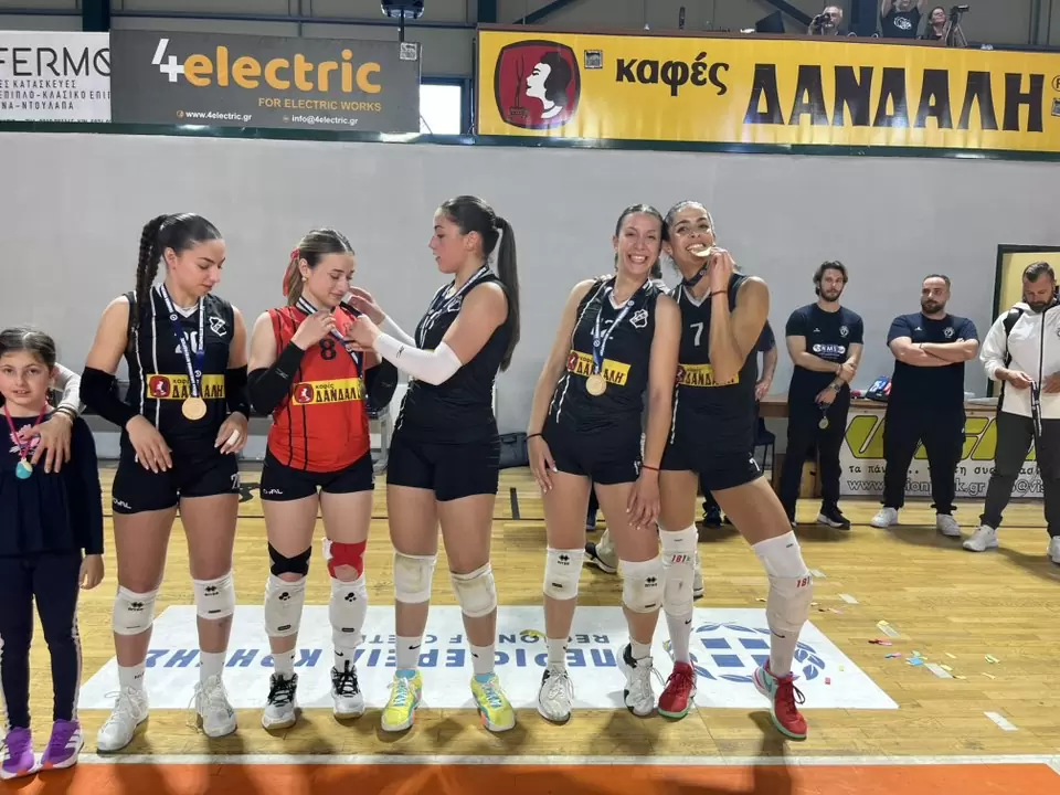 Τα συγχαρητήρια του Λ. Αυγενάκη στις γυναίκες του ΟΦΗ για την άνοδο