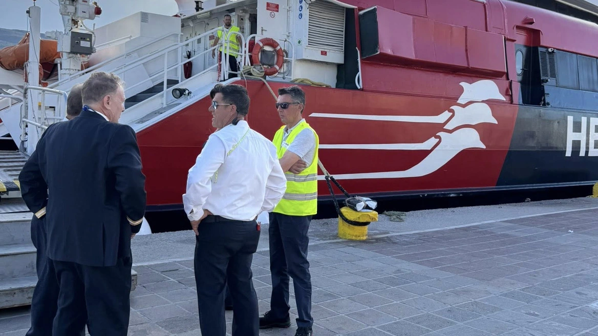 Εκκενώθηκε το Flying Cat 3 στον Πόρο μετά από φάρσα για βόμβα – Στους επιβάτες και ο Παύλος Μαρινάκης