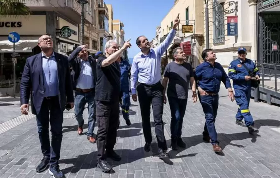 Ηράκλειο: Αυτοψία μετά το σεισμό από τον Γ. Κεφαλογιάννη: «Δεν τίθεται κανένα ζήτημα ανησυχίας σε ότι αφορά την ασφάλεια»