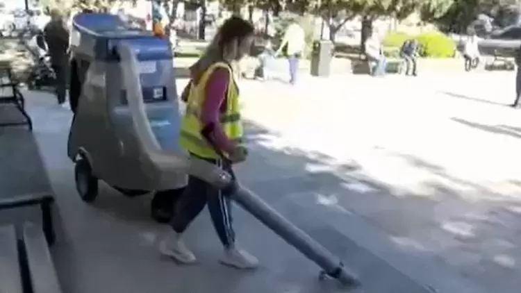 Σέρρες: Οι υπάλληλοι καθαριότητας δεν χρησιμοποιούν τα ηλεκτρικά χειραμαξίδια, γιατί φοβούνται ότι έχουν GPS