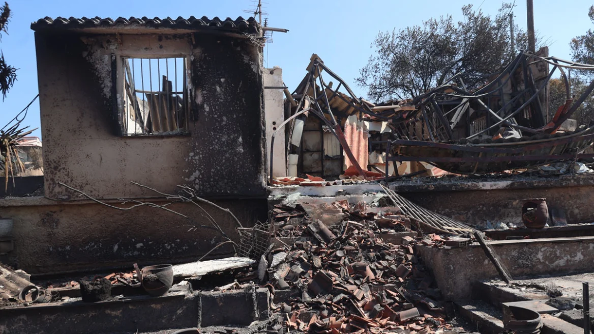 Πυρκαγιά στην Ανατολική Αττική: Αποζημιώσεις από 2.000 ως 6.000 ευρώ, συν 600 ευρώ για τα πρώτα έξοδα