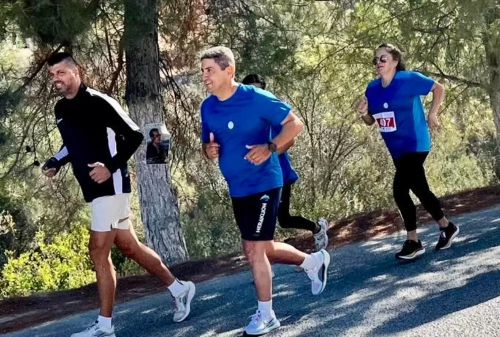 Ο Λευτέρης Αυγενάκης στον 9ο Festos Run
