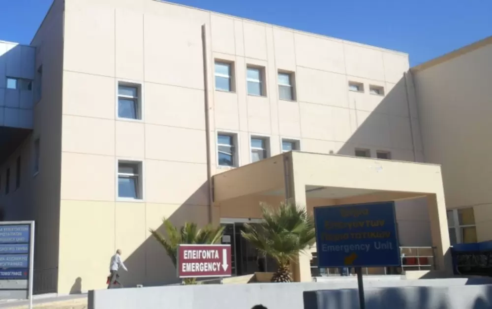 Σε σταθερή αλλά σοβαρή κατάσταση το νεογνό μετανάστριας που γέννησε μετά τη διάσωσή της ανοιχτά της Ιεράπετρας