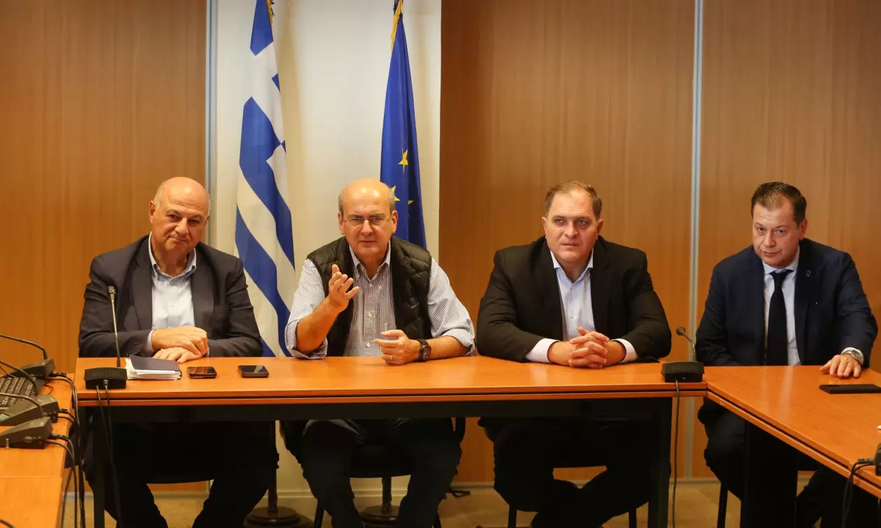 Σύσκεψη κορυφής για τις αγροτικές επιδοτήσεις: Στον ΟΠΕΚΕΠΕ Χατζηδάκης και Τσιάρας