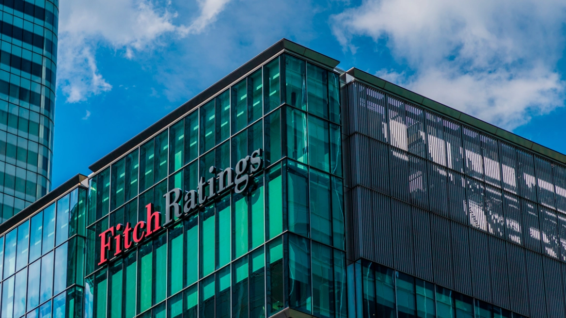 Fitch: Αναβάθμισε το αξιόχρεο της Ελλάδας στη βαθμίδα ΒΒΒ με σταθερές προοπτικές
